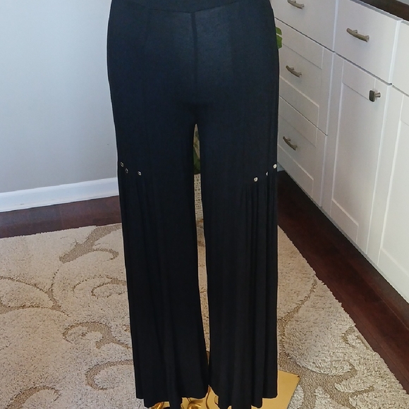 CARINE Black Wide-Leg Pants with Studs - Picture 5 of 9